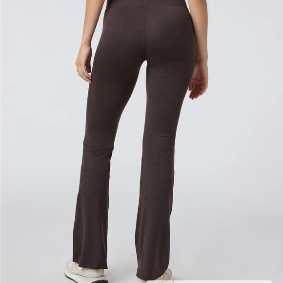 Vuori Pants - Vuori Halo Slim Flare Pants